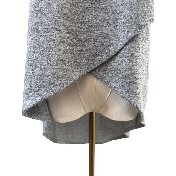 2/$25 Express One Eleven Gray Asymmetrical Hem Tank Top Size M - Picture 10 of 14